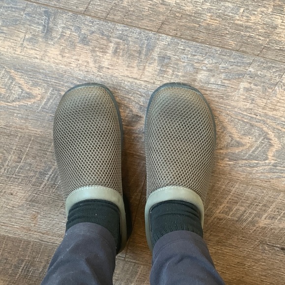 MERRELL. Slip ons.  Size 8. Green. And so comfy - Picture 1 of 7